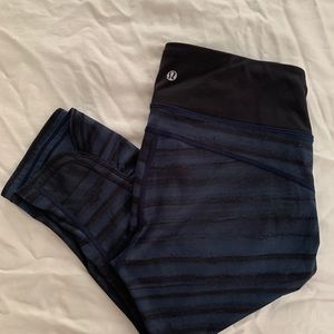 LULULEMON LEGGINGS SIZE 6